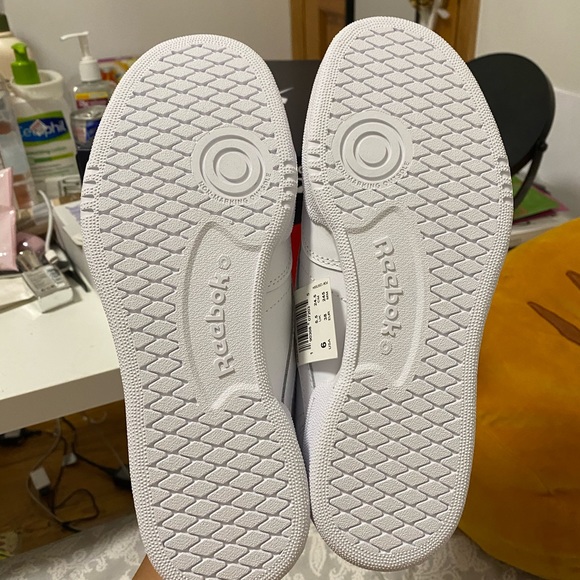 NEW Reebok Club C (all white) - Picture 6 of 7
